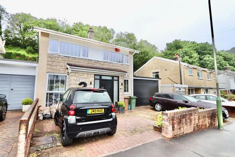 3 bedroom detached house for sale, Pant Farm Close, Newbridge, NP11