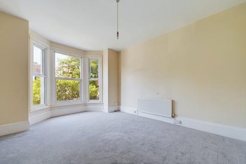 1 bedroom semi-detached house to rent, St. Ronans Road, Southsea, PO4