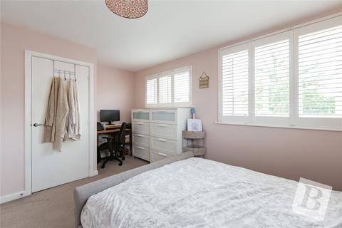 17 Rainbow Gardens, Dartford, DA1 5RF