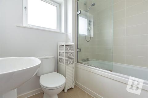 17 Rainbow Gardens, Dartford, DA1 5RF