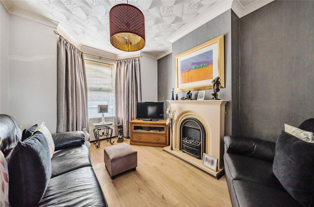 Lower Road, Belvedere, Kent 4 bed end of terrace house for sale £320,000