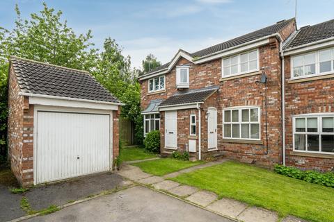 3 bedroom end of terrace house for sale, Moorlands View, Wetherby, West Yorkshire, LS22