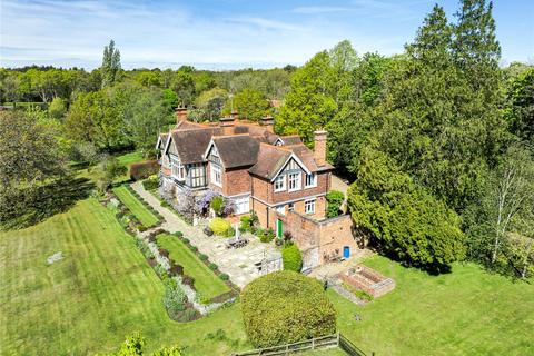 8 bedroom detached house for sale, Moons Hill, Frensham, Farnham, Surrey, GU10