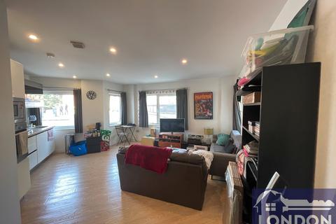 2 bedroom flat to rent, Newgate, Croydon CR0