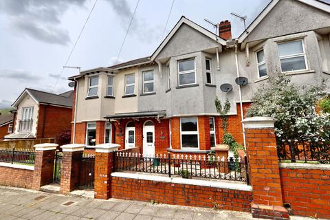 2 bedroom terraced house for sale, Central Avenue, Oakdale, NP12