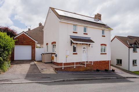 Hobbs Way, Bow, EX17