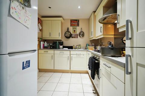 4 bedroom end of terrace house for sale, The Avenue, Gainsborough DN21
