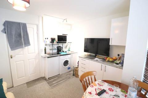 1 bedroom flat to rent, Castle Street, High Wycombe HP13