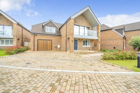 4 bedroom detached house for sale, Stoneham Park, Tilehurst, Reading