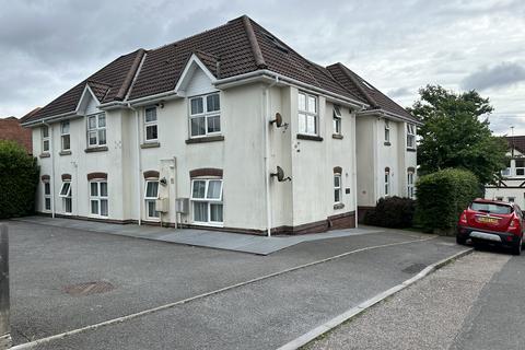 2 bedroom apartment to rent, 77 Churchill Road , POOLE BH12