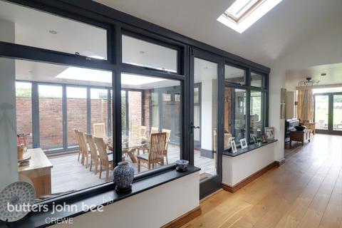 4 bedroom barn conversion for sale, Minshull Hall Court, Crewe