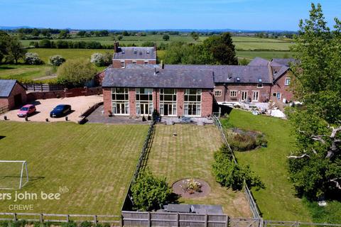 4 bedroom barn conversion for sale, Minshull Hall Court, Crewe