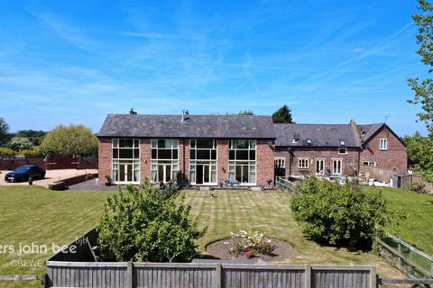 4 bedroom barn conversion for sale, Minshull Hall Court, Crewe