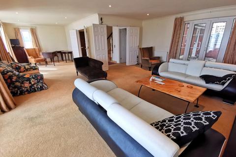 4 bedroom detached house for sale, The Boat House West Mersea, CO5 8AD
