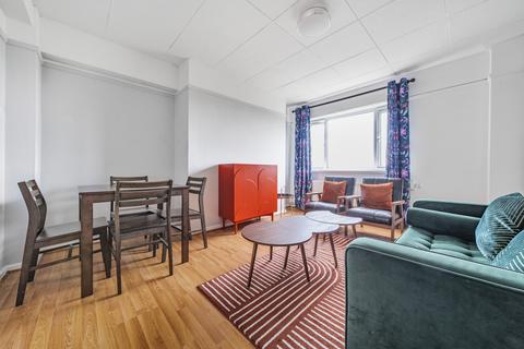 4 bedroom flat to rent, Denmark Hill Estate London SE5
