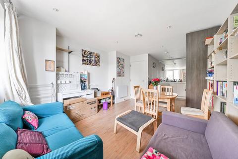 2 bedroom flat to rent, Deals Gateway, Deptford, London, SE13