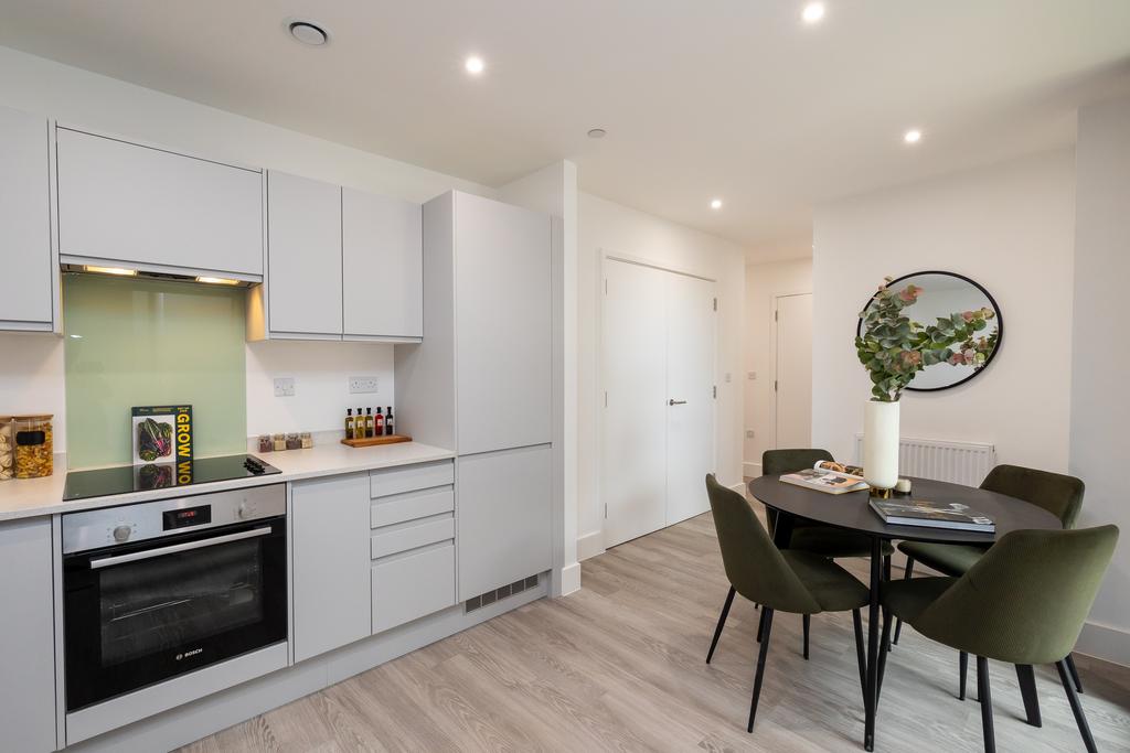 Waterfront 1 Bed 7 L7 A9680.jpg