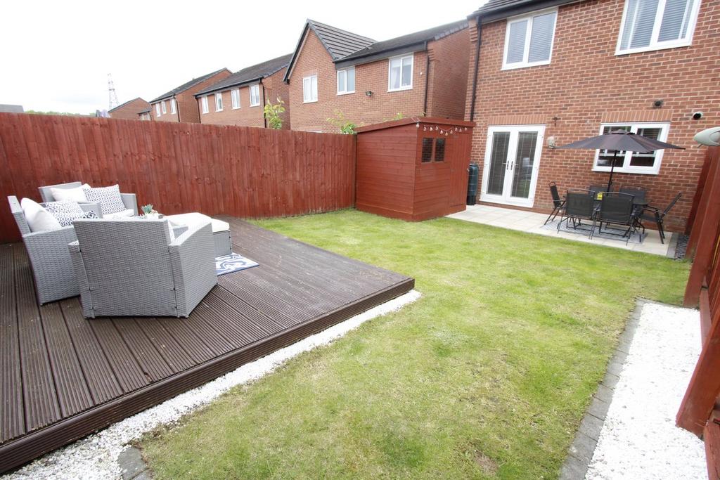 Cotton Meadows, Bolton, BL1 3 bed semidetached house for sale £230,000