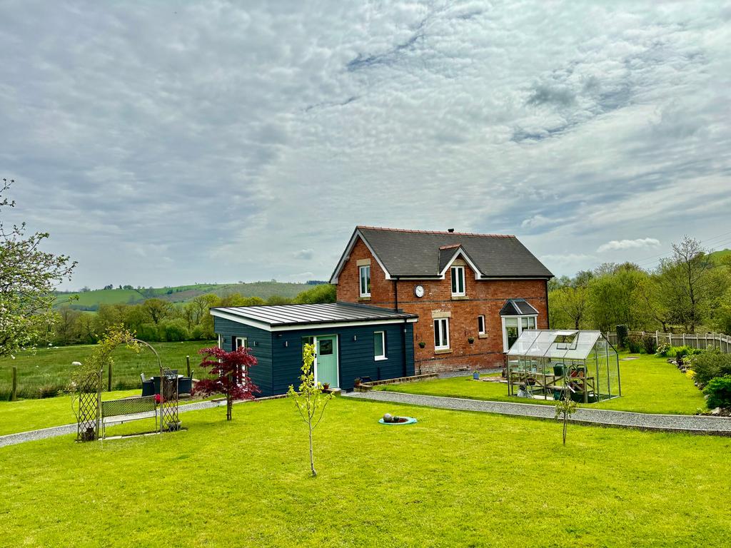Cynghordy, Llandovery, SA20 2 bed detached house for sale £425,000