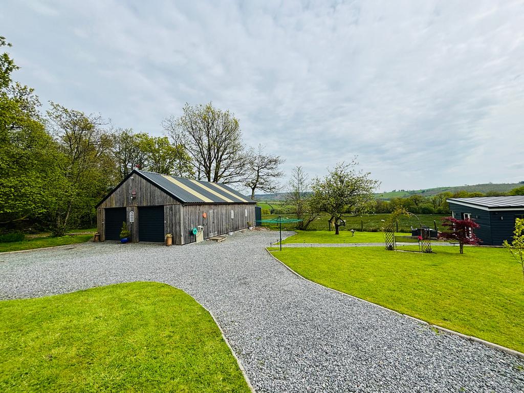 Cynghordy, Llandovery, SA20 2 bed detached house for sale £425,000