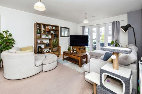 2 bedroom apartment for sale, Laurens Van Der Post Way, Ashford, Kent