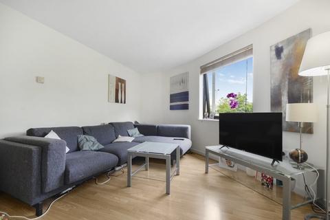 1 bedroom apartment to rent, Douglas Path London E14
