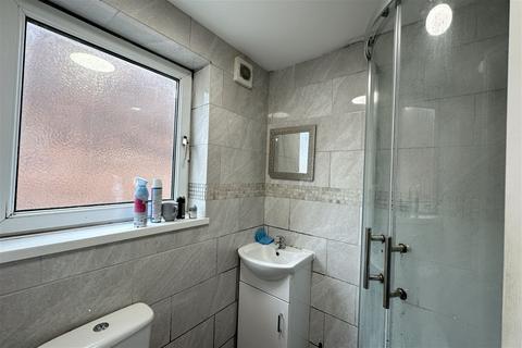 4 bedroom end of terrace house for sale, Chestnut Avenue, Queens Road, Hull HU5