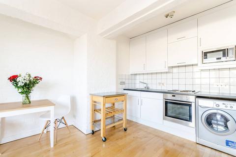 1 bedroom flat to rent, New Crane Place, Wapping, London, E1W