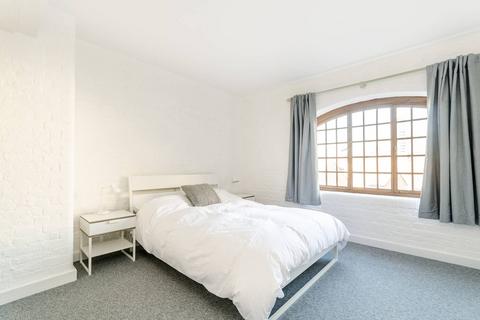 1 bedroom flat to rent, New Crane Place, Wapping, London, E1W