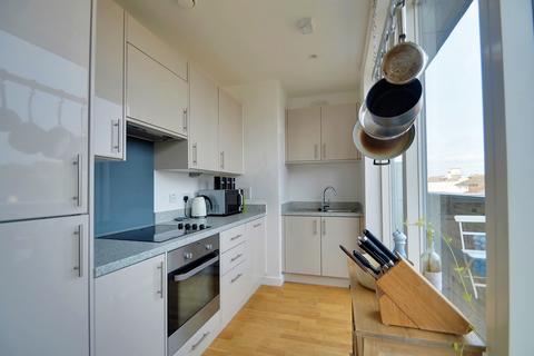 1 bedroom apartment for sale, at Lennard Lodge, 19 Lennard Road, London CR0