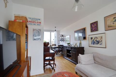 1 bedroom apartment for sale, at Lennard Lodge, 19 Lennard Road, London CR0
