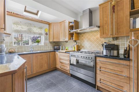 16 Fairfax Close, Thame, OX9 3XE