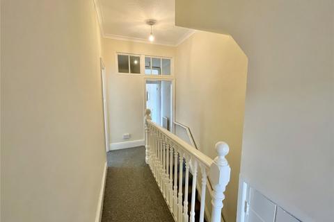 79 Dodworth Road, Barnsley, S70 6ED