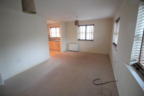 2 bedroom flat to rent, Lauren Close, Oldham, OL4