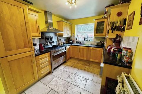 4 bedroom detached house for sale, Curlew Drive, Chippenham, SN14 6YQ