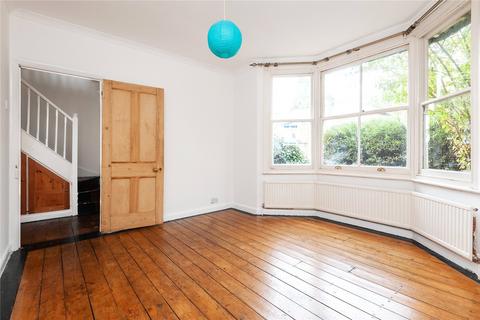 3 bedroom semi-detached house to rent, Lyne Crescent, Walthamstow, London, E17