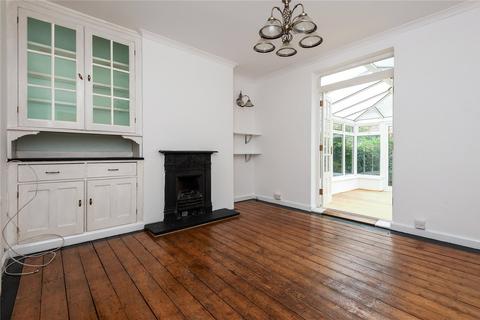 3 bedroom semi-detached house to rent, Lyne Crescent, Walthamstow, London, E17