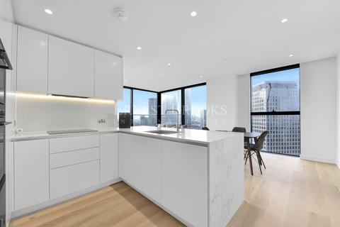 2 bedroom apartment to rent, South Quay Plaza, Canary Wharf, E14