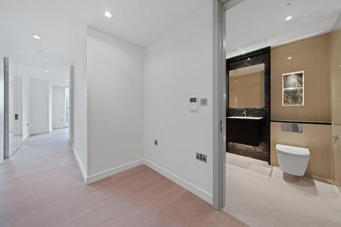 Studio to rent, Westmark Tower, Newcastle Place, London W2