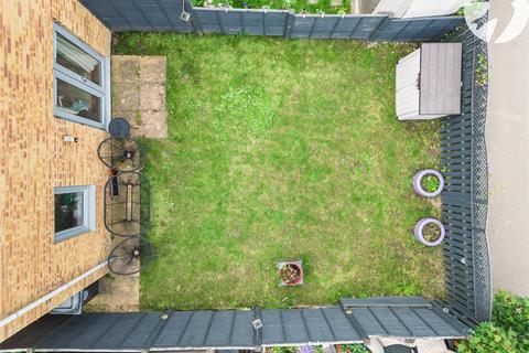23 Rainbow Gardens, Dartford, DA1 5RF