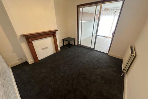 3 bedroom semi-detached house to rent, Woolmead Avenue, London, NW9