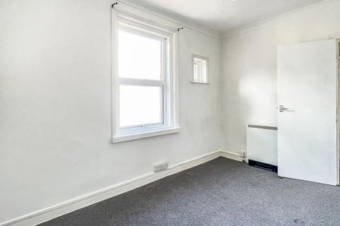 Flat 1, 440 Ashley Road, Poole, BH14 0AA