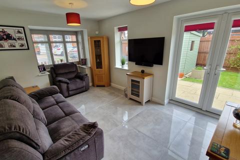 2 bedroom detached bungalow for sale, Cliffwood Avenue, Leicester LE4