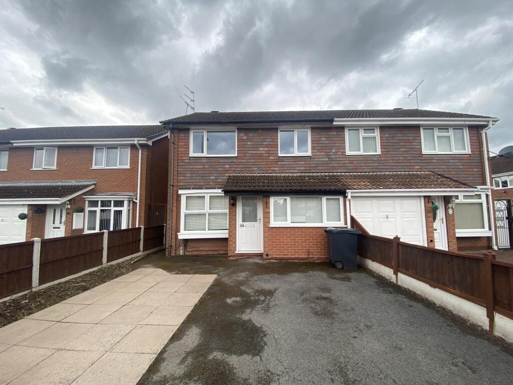 Halesworth Road, Wolverhampton WV9 3 bed semidetached house to rent