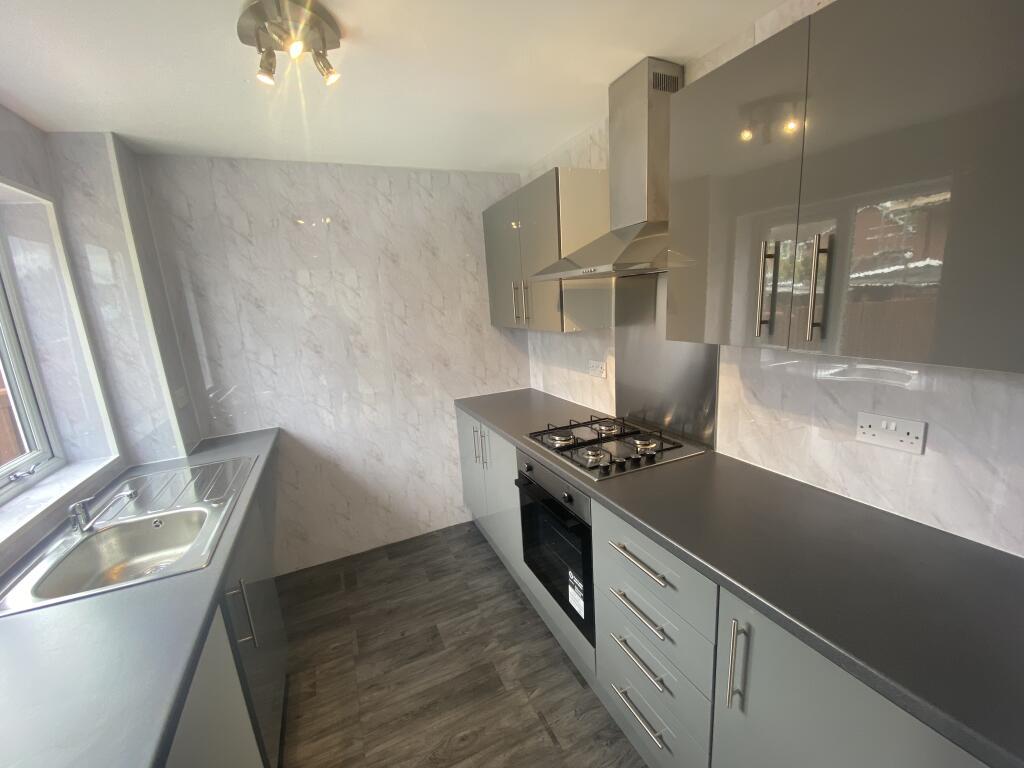 Halesworth Road, Wolverhampton WV9 3 bed semidetached house to rent