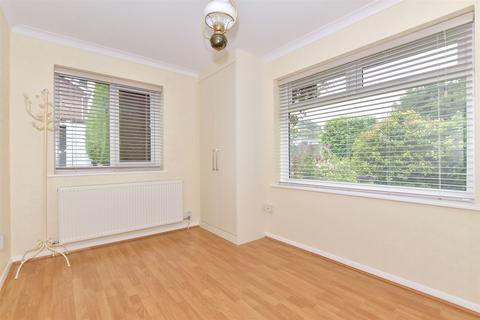 5 Buxton Close, Maidstone, ME15 6BJ