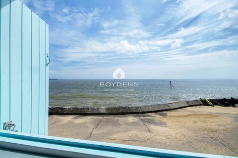 Chalet for sale, Southcliff, Walton on the Naze CO14