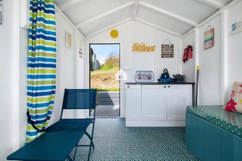 Chalet for sale, Southcliff, Walton on the Naze CO14