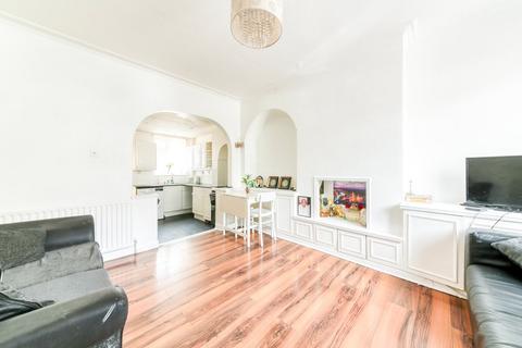 2 bedroom terraced house for sale, Newlands Road, London, SW16