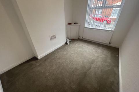 3 bedroom terraced house to rent, Draper Street, Leicester, LE2